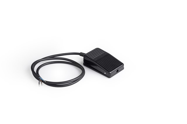 PDM Series 1CO with 1mt Cable Black Plastic Foot Switch